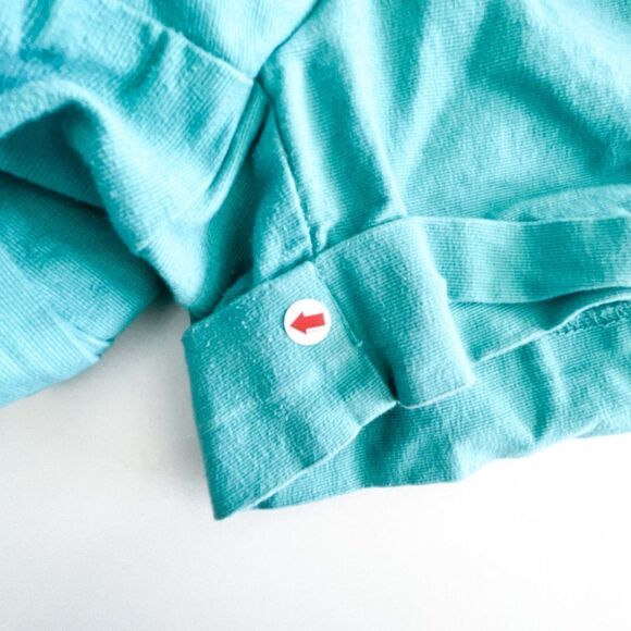 Banana Republic Women's Martin Fit Turquoise Shorts Cuffed Size 12 - Picture 9 of 9